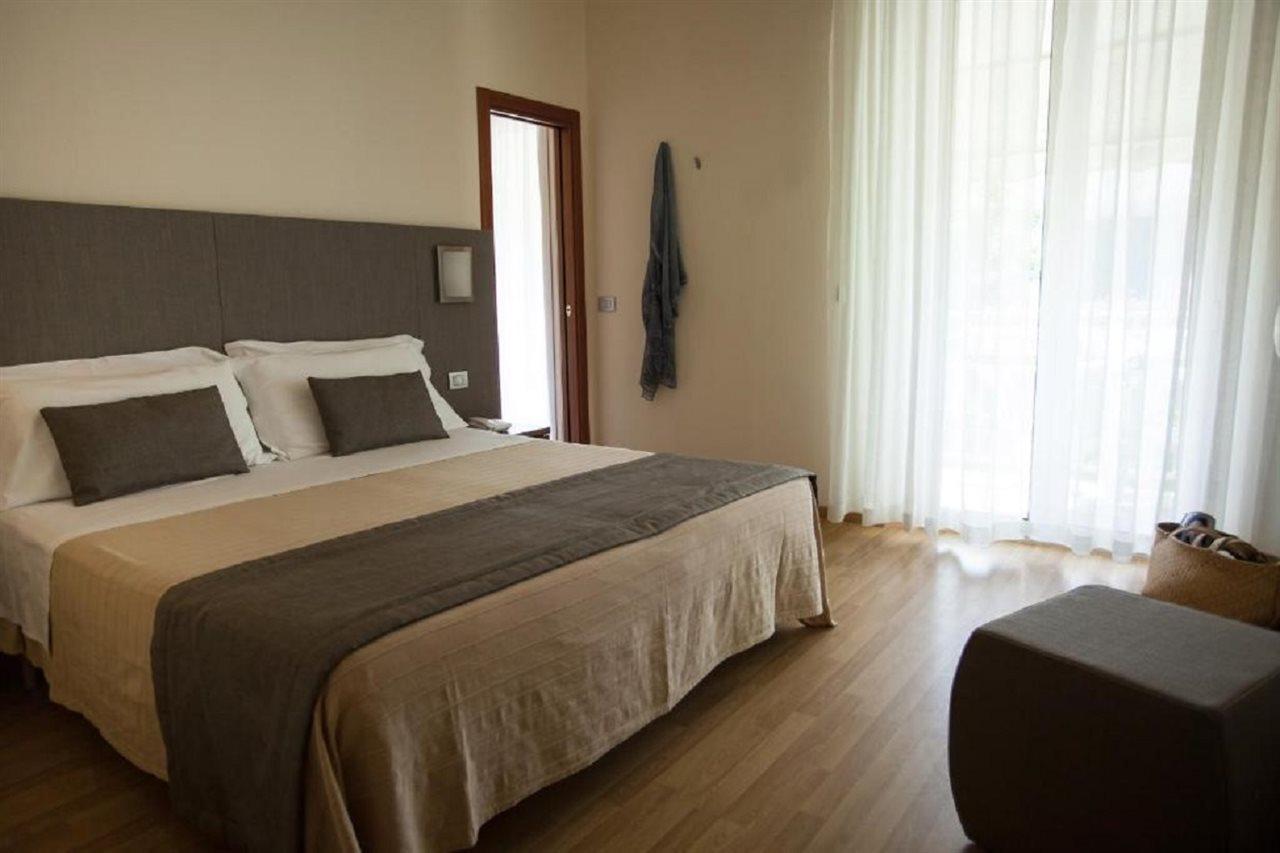 Hotel Miramare Gabicce Mare Esterno foto