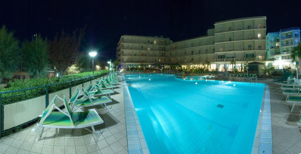 Hotel Miramare Gabicce Mare Esterno foto